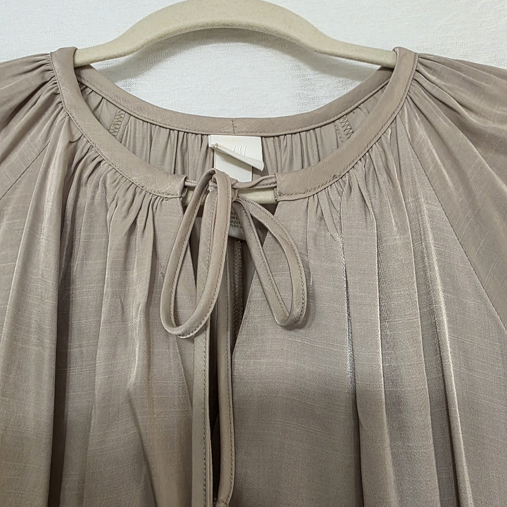 H&M FLOWING DRESS NEW W/O TAGS SIZE MEDIUM - Picture 13 of 15